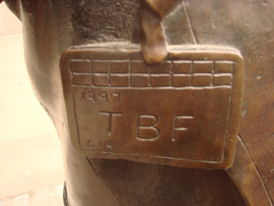 LIFFE statue clearing firm badge